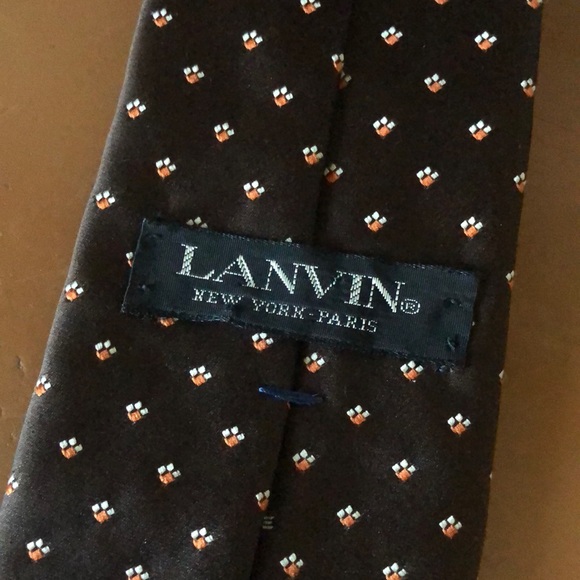 Lanvin New York • Paris Classic Brown Silk Tie - Picture 4 of 6